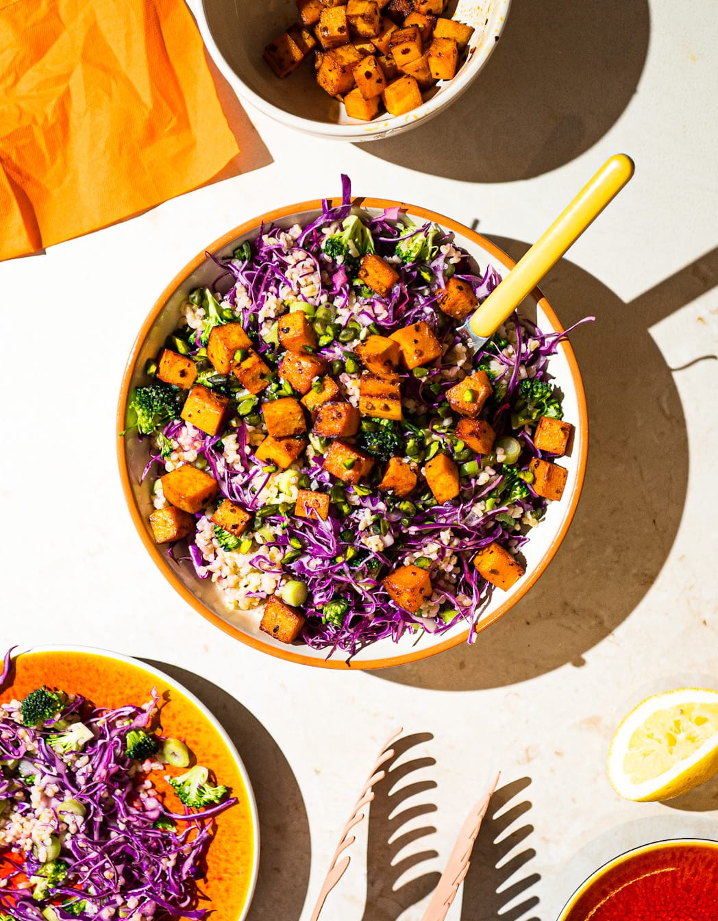 Kål- og quinoasalat: en frisk og smakfull salat